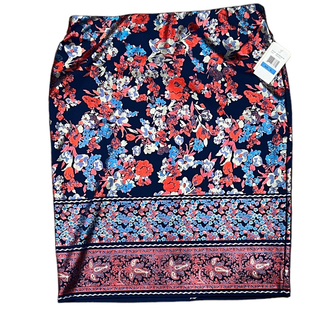 GORGEOUS. eci. Knit Pencil Skirt. Royal/Navy with beautiful shimmering print. XL